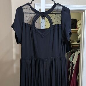 Elegant Black Dress with Lace Detail